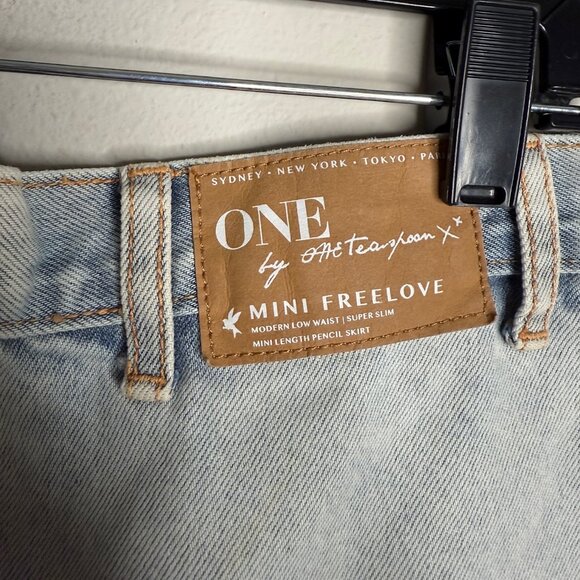 One Teaspoon Women's Blue Mini Freelove Distressed Mini Pencil Skirt - Size 25 - Picture 3 of 4